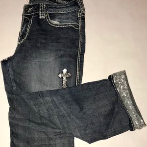 Cowgirl tuff Capri jeans size 32